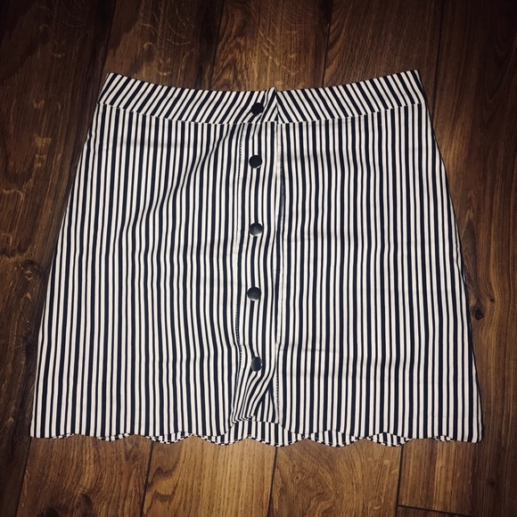 Tube skirt - Picture 3 of 4